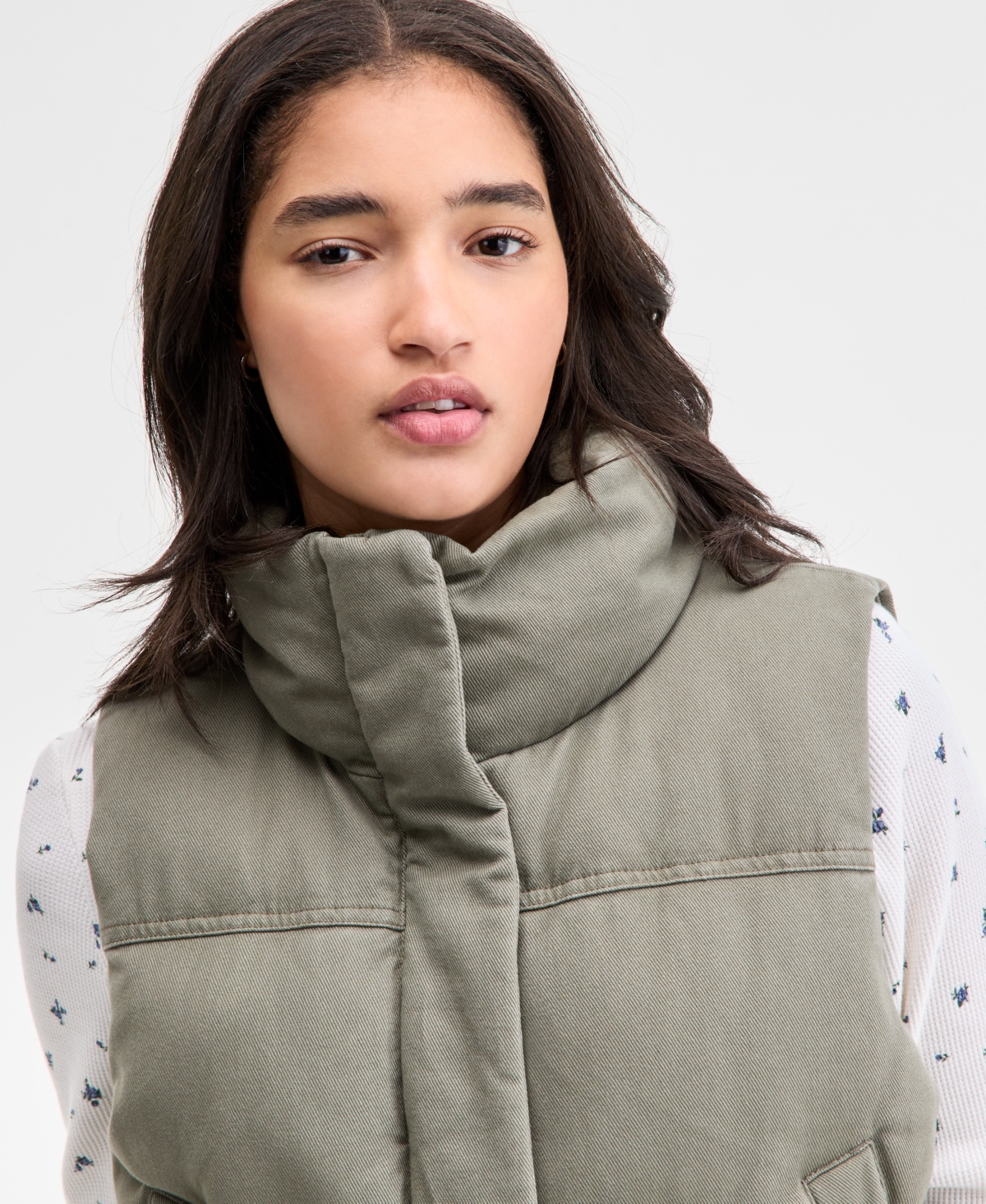 Levi's Women's Sleeveless Puffer Vest Jacket In Green