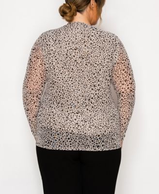 Plus Size Pebble Mesh Scoop Neck Long Sleeve Top