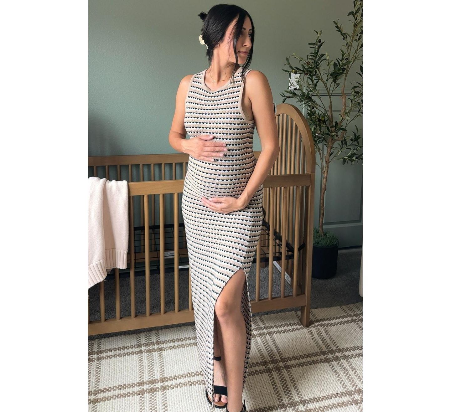 Женское платье Pinkblush Beige Striped Knit Fitted Sleeveless Maxi, цвет: Бежевый — фото 4
