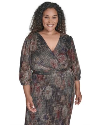 Plus Size Women's Side Tuck 3/4-Sleeve Gown