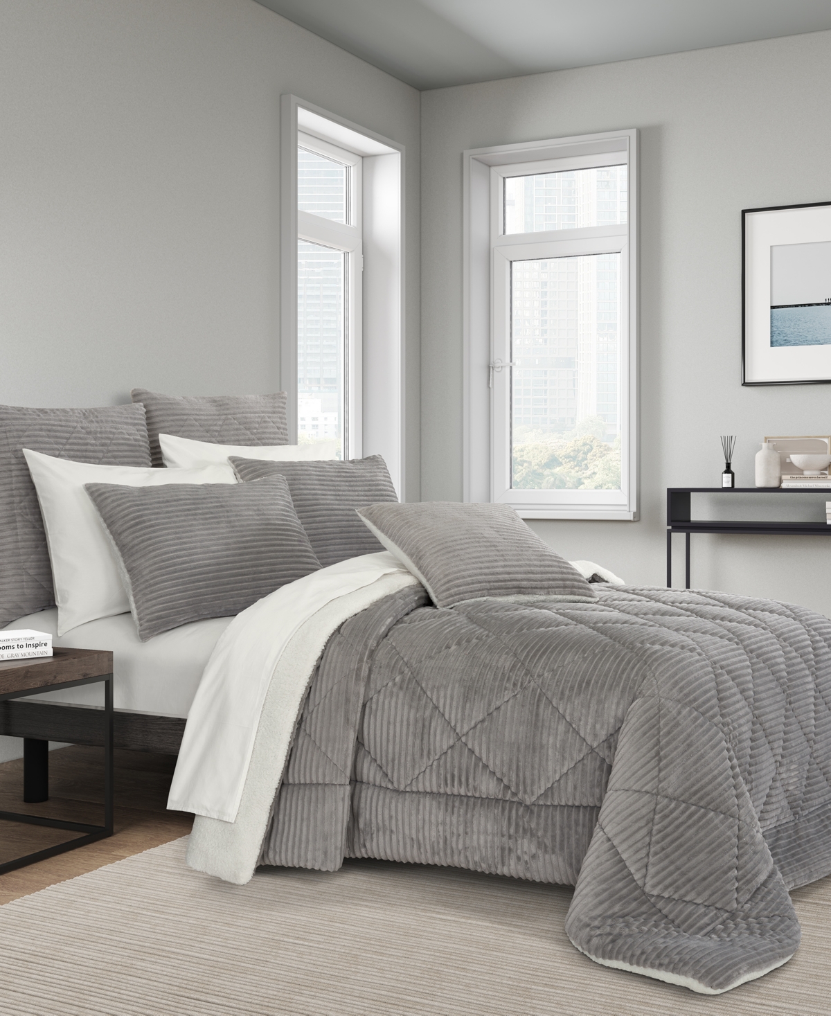 J Queen New York Everett Plush 3-pc. Comforter Set, King/california King In Gray