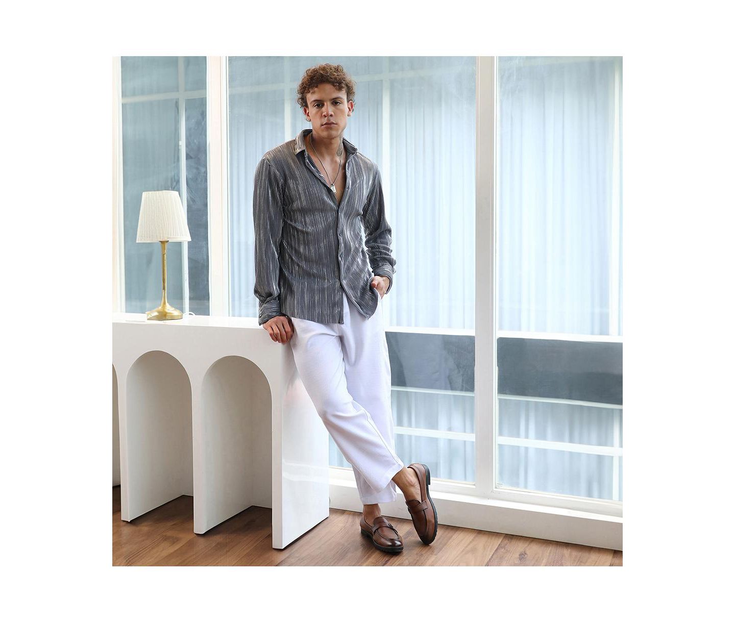 Мужская рубашка Cahoot Campus Sutra Icy Blue & Metallic Silver Pleat-Creased, цвет: Синий — фото 6