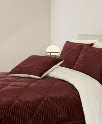 Everett Soft Decorative Pillow, 20" x 20"