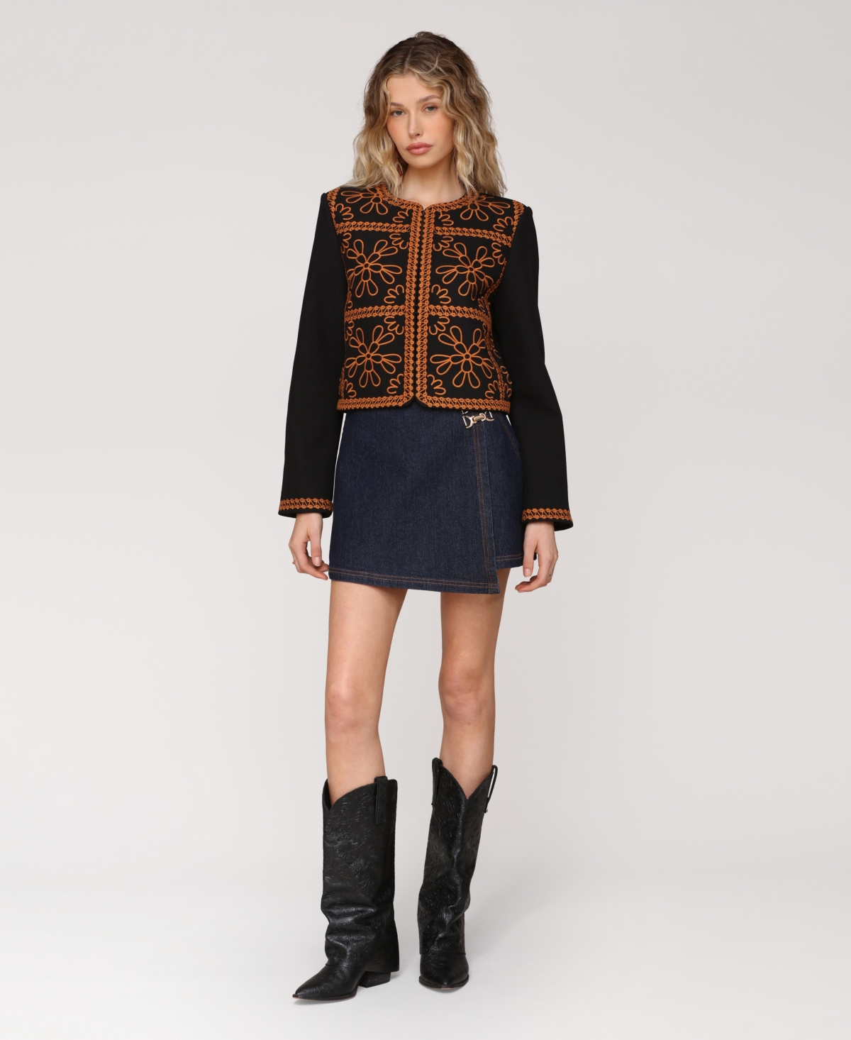 Avec Les Filles Embroidered Collarless Jacket In Blue