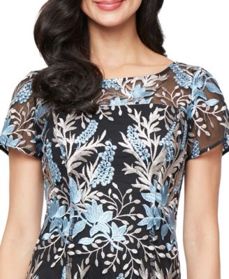 Women's Short Sleeves Embroidered Midi Dress