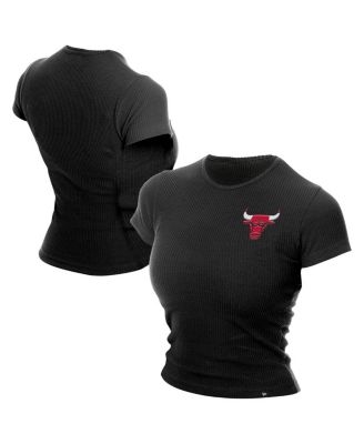 New Era - Women's Black Chicago Bulls Leisure Collection Baby Doll Cropped T-Shirt