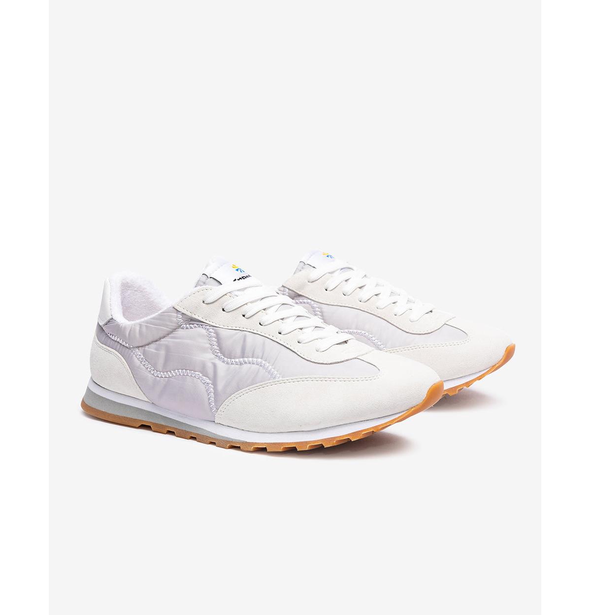 Freshy Women's LoPro Runner Sneaker