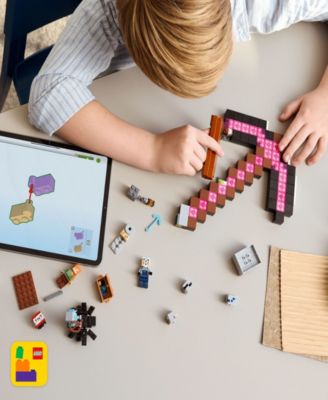 Minecraft the Pickaxe Mine 21277 Toy Building Set, 530 Pieces