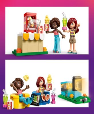 Friends Friendship Movie Night 42642 Toy Building Set, 154 Pieces