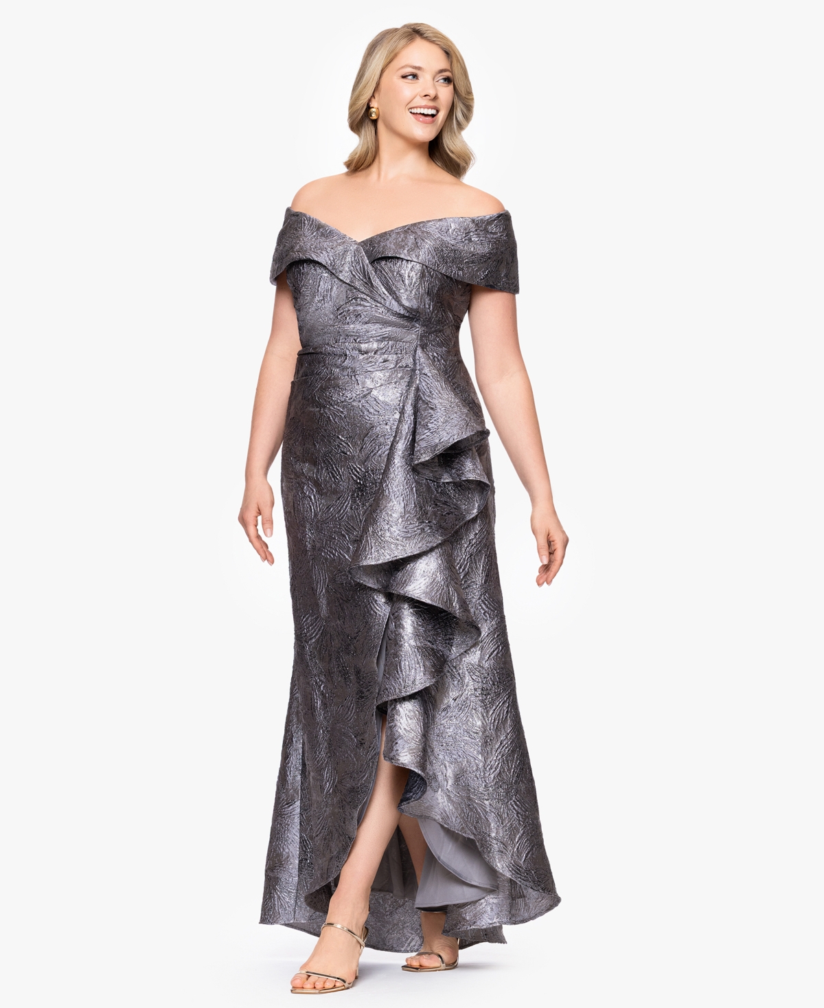 Xscape Plus-size Brocade Sweetheart Neck Gown In Gray