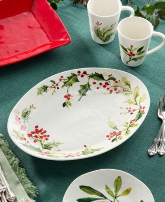 Holly Vines Oval Platter