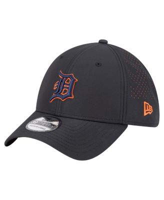 New Era - Men's Black Detroit Tigers Night 39THIRTY Flex Hat