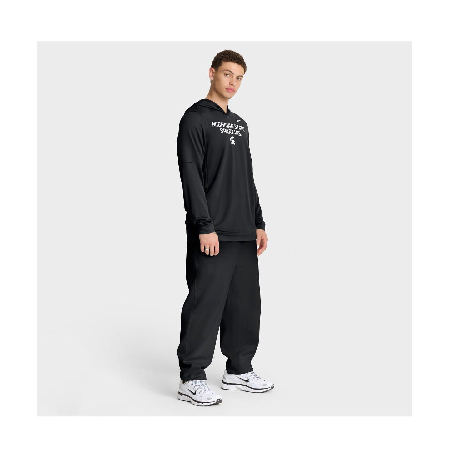 Мужское худи Nike Black Michigan State Spartans 2025 Sideline Performance Long Sleeve T-Shirt — фото 3