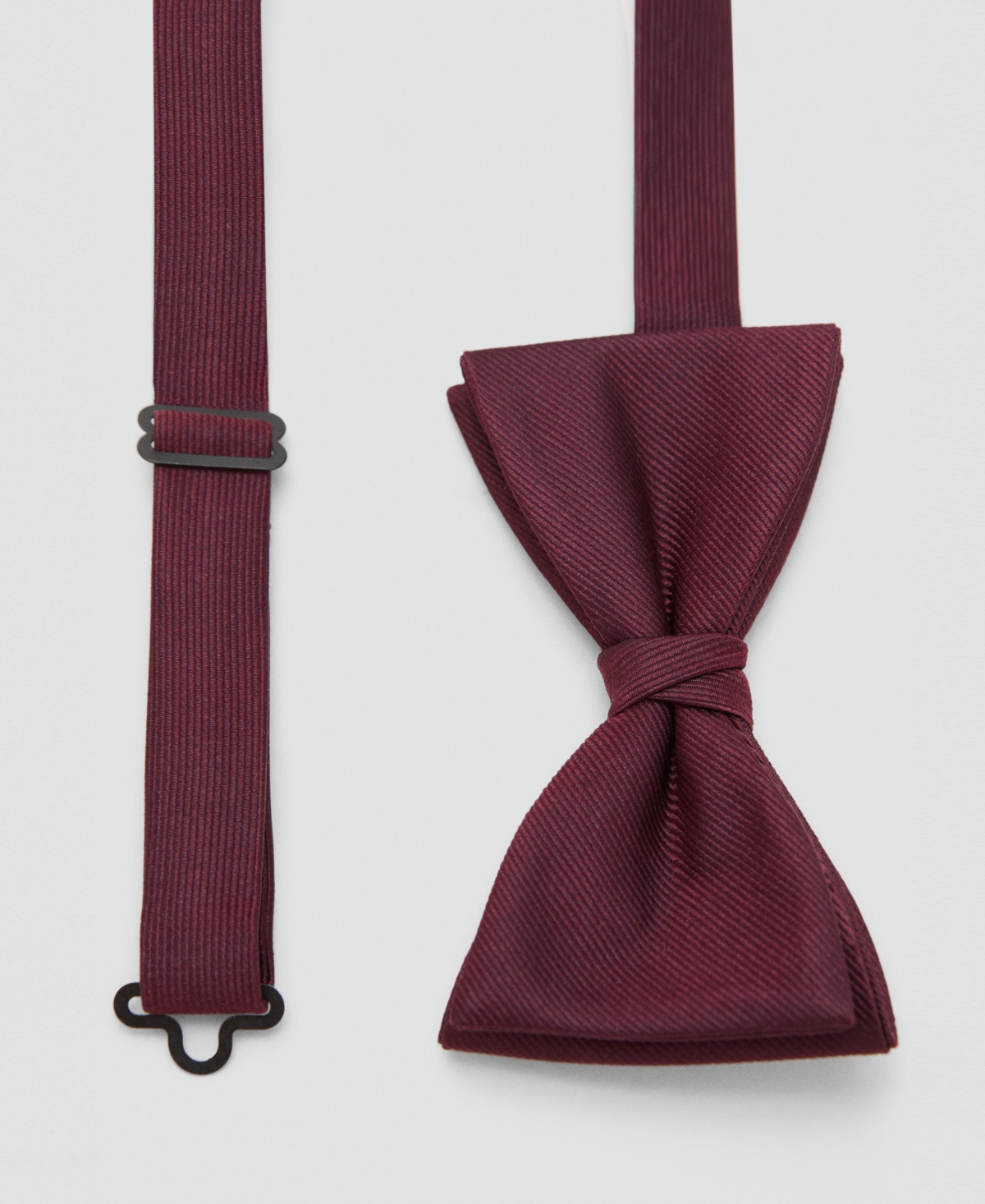 Mango Solid Twill Pre-tied Bow Tie In Burgundy