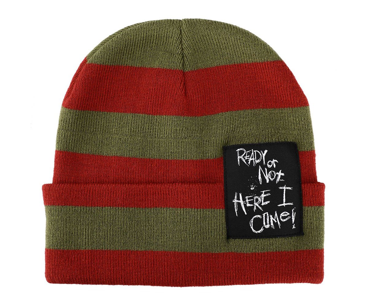 Готовы мужчины или нет, А вот и я, Вязаная шапочка в полоску с манжетами и этикеткой
