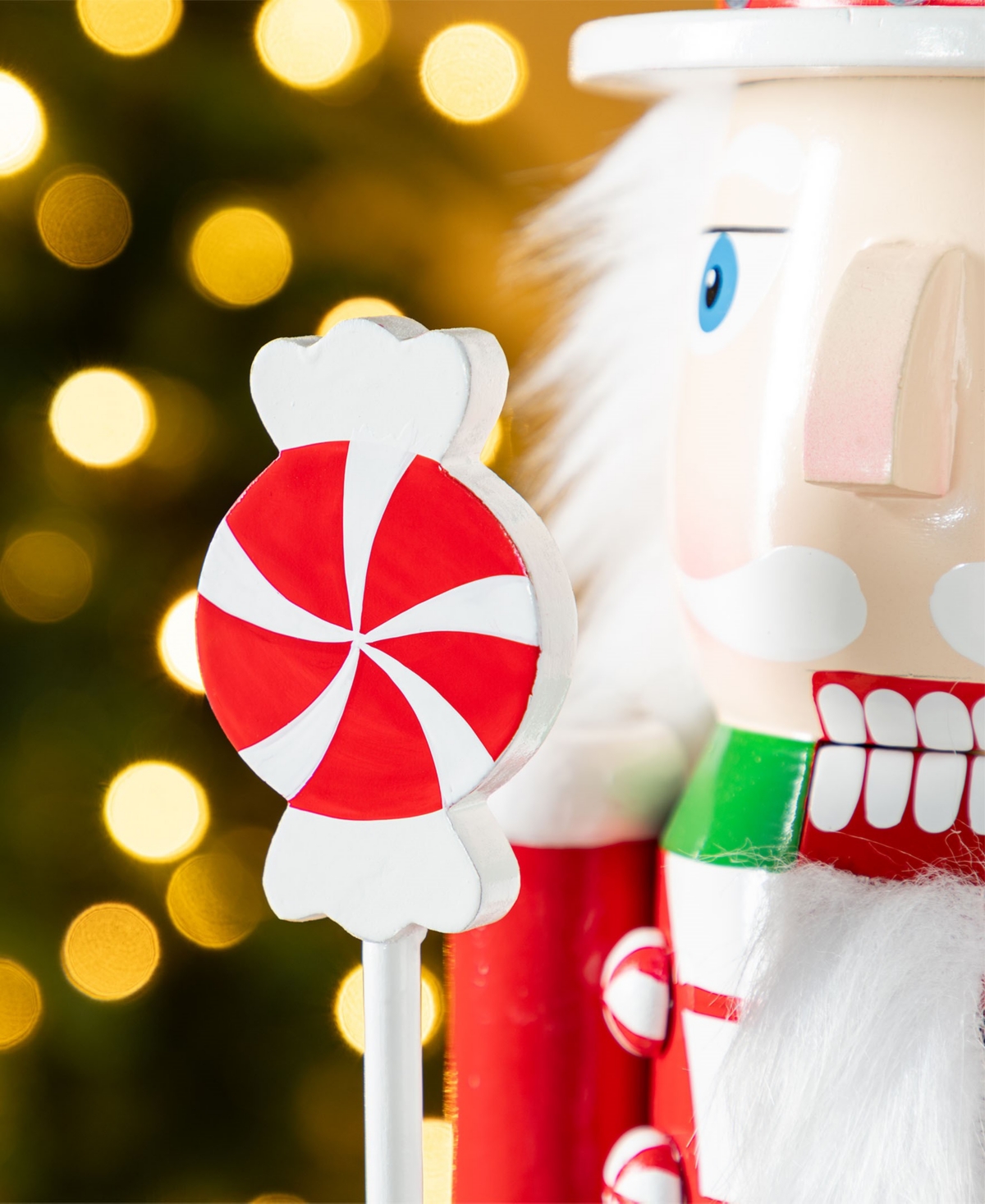 Glitzhome 26" Wooden Christmas Tree Nutcracker In Multi