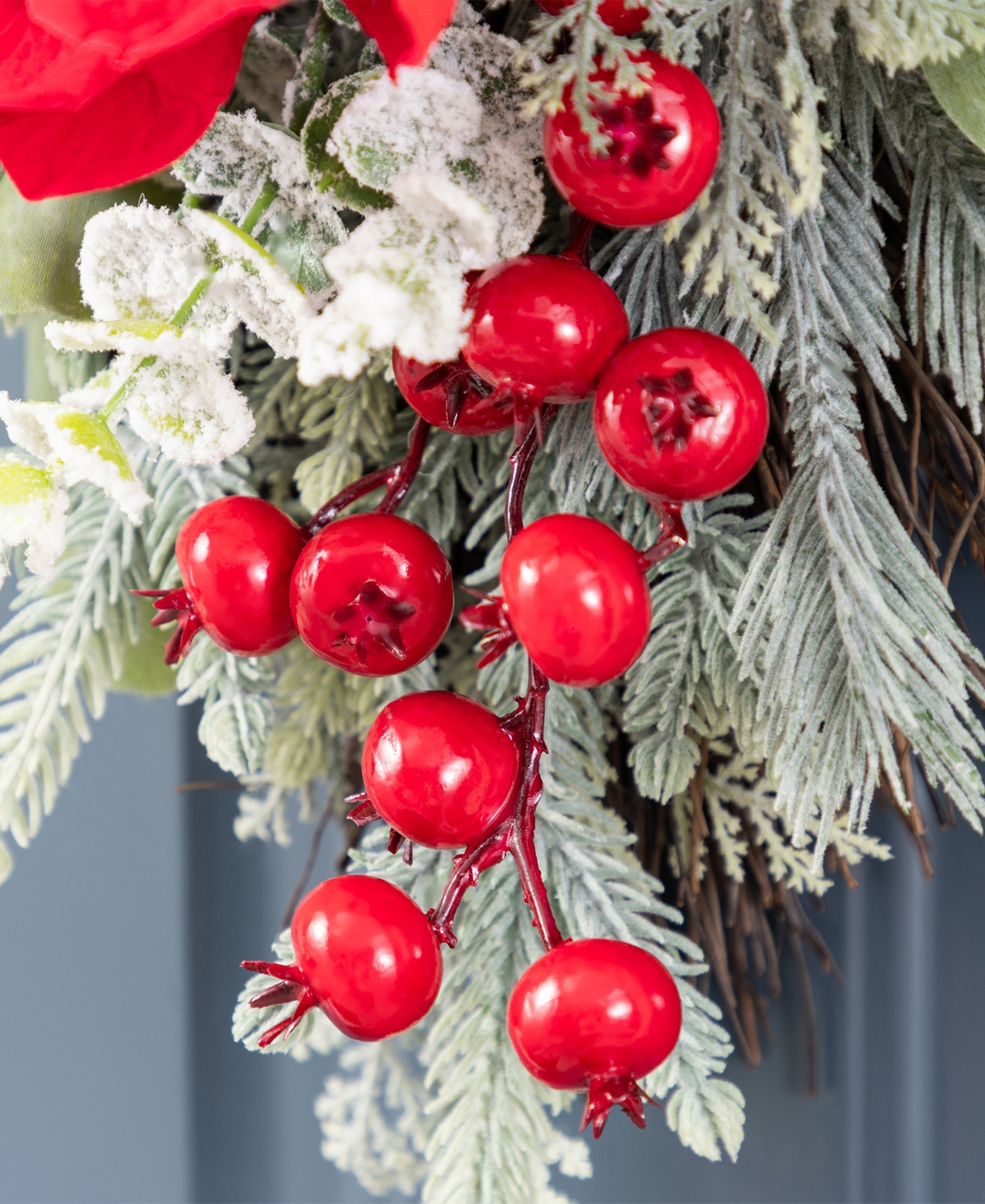 Glitzhome 28" Christmas Mangnolia Berry Teardrop In Multi