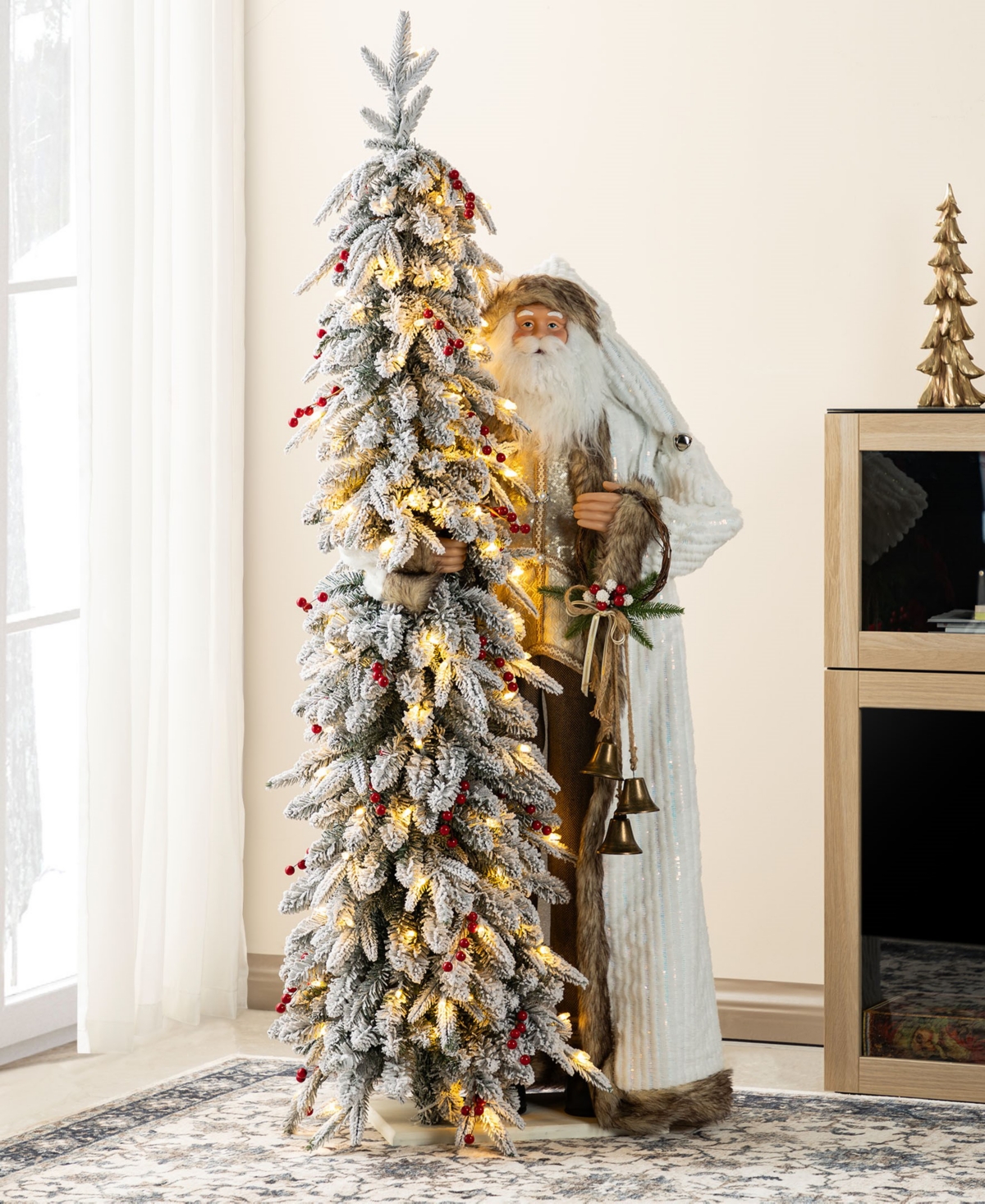Glitzhome 4" Oversized Christmas Woodland Santa In Multi