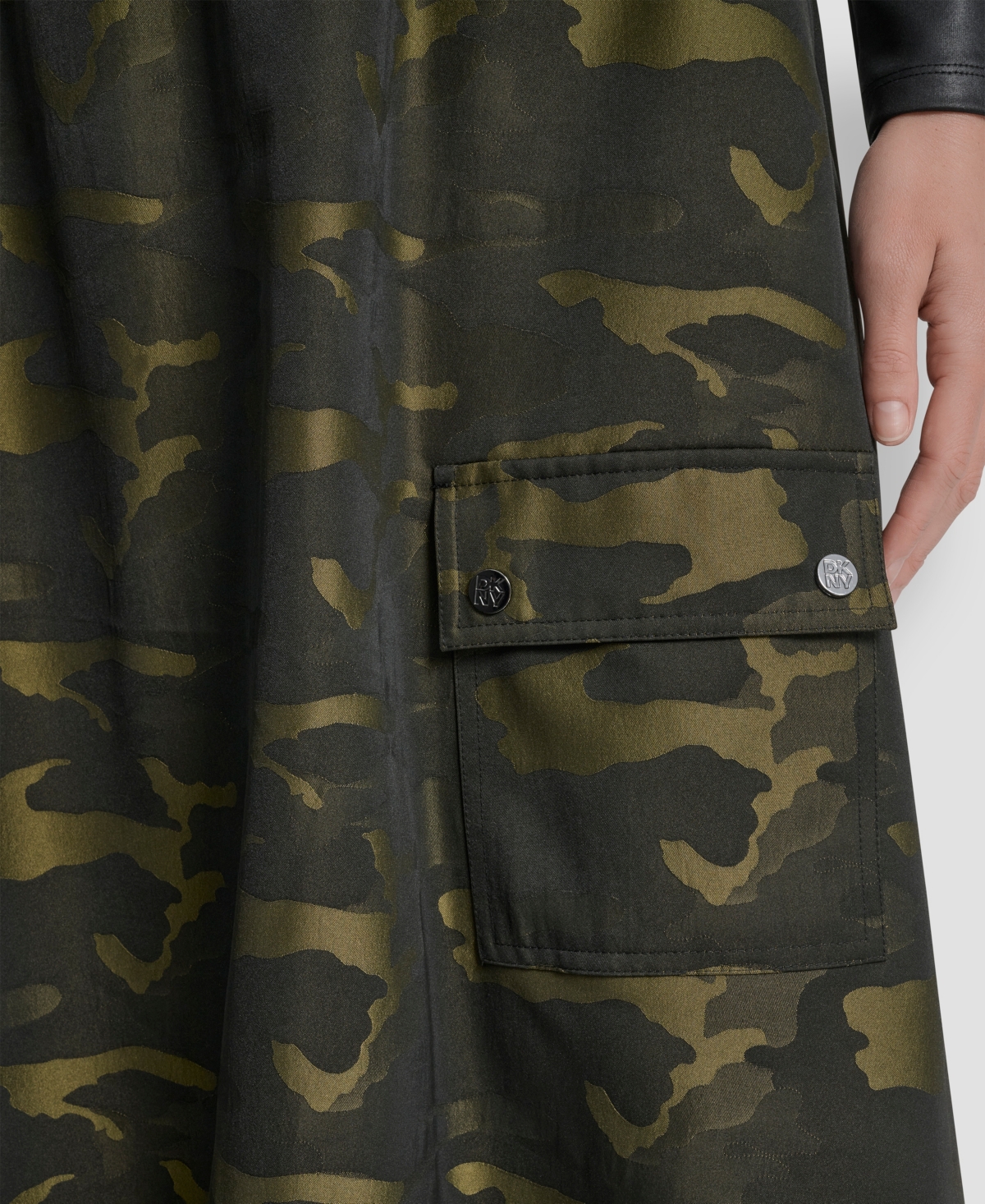 Dkny Camo Jacquard Bubble Hem Midi Skirt In Green