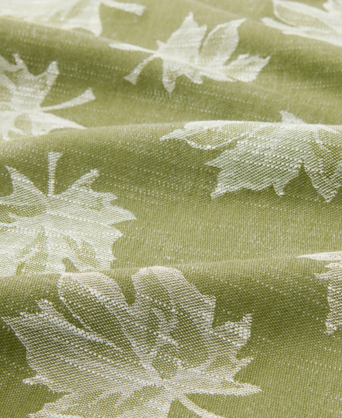 Elrene Falling Leaves Jacquard Cotton Tablecloth, 70" Round In Green