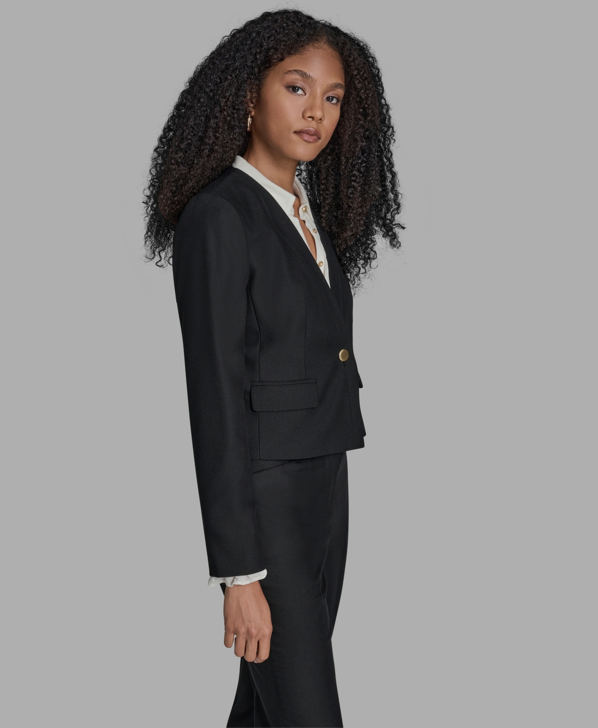 Bcbg Women's Padded Shoulder Open Front Jacket In Black