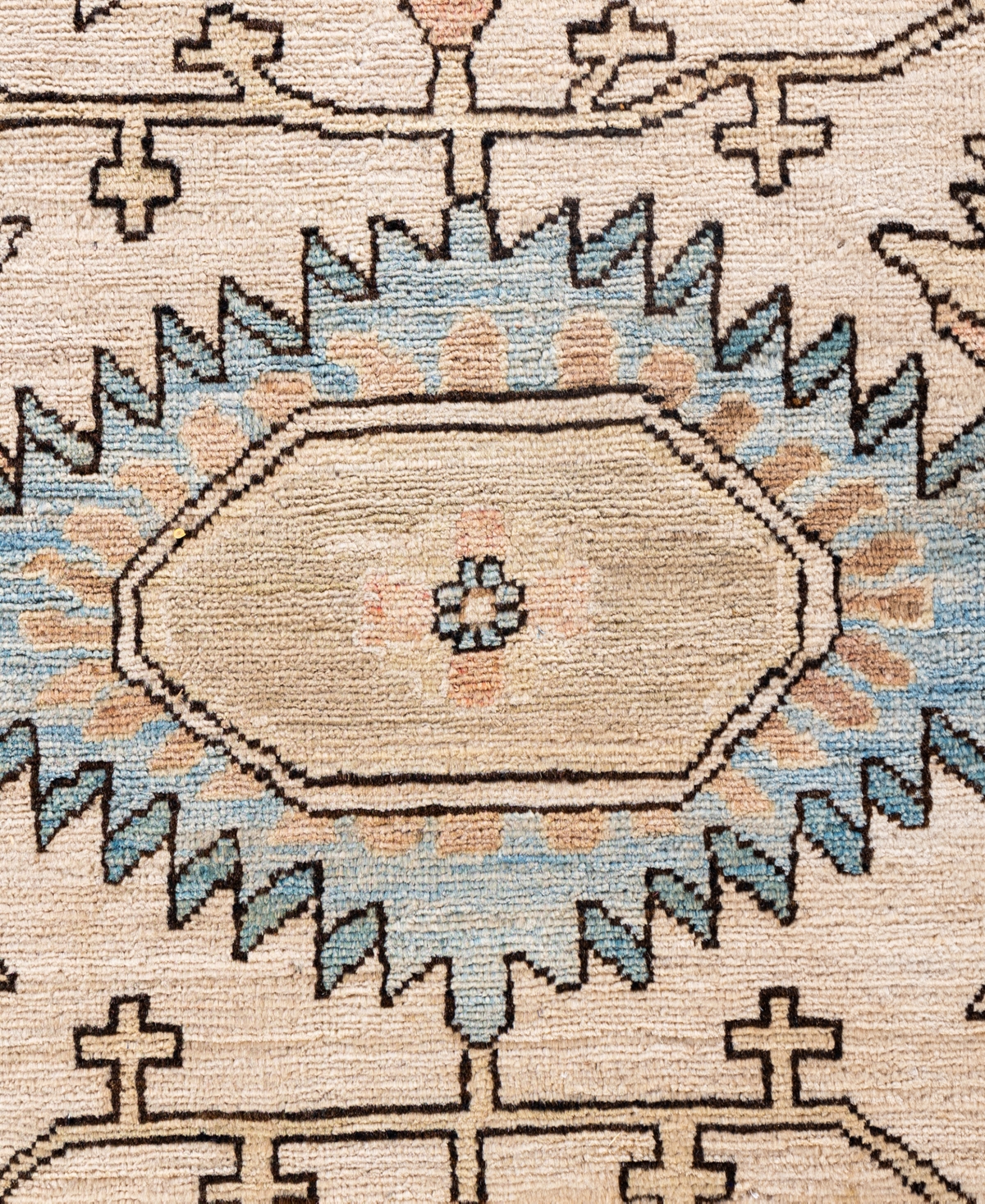 Adorn Hand Woven Rugs Serapi M0103-160 9'2"x12'2" Area Rug In White