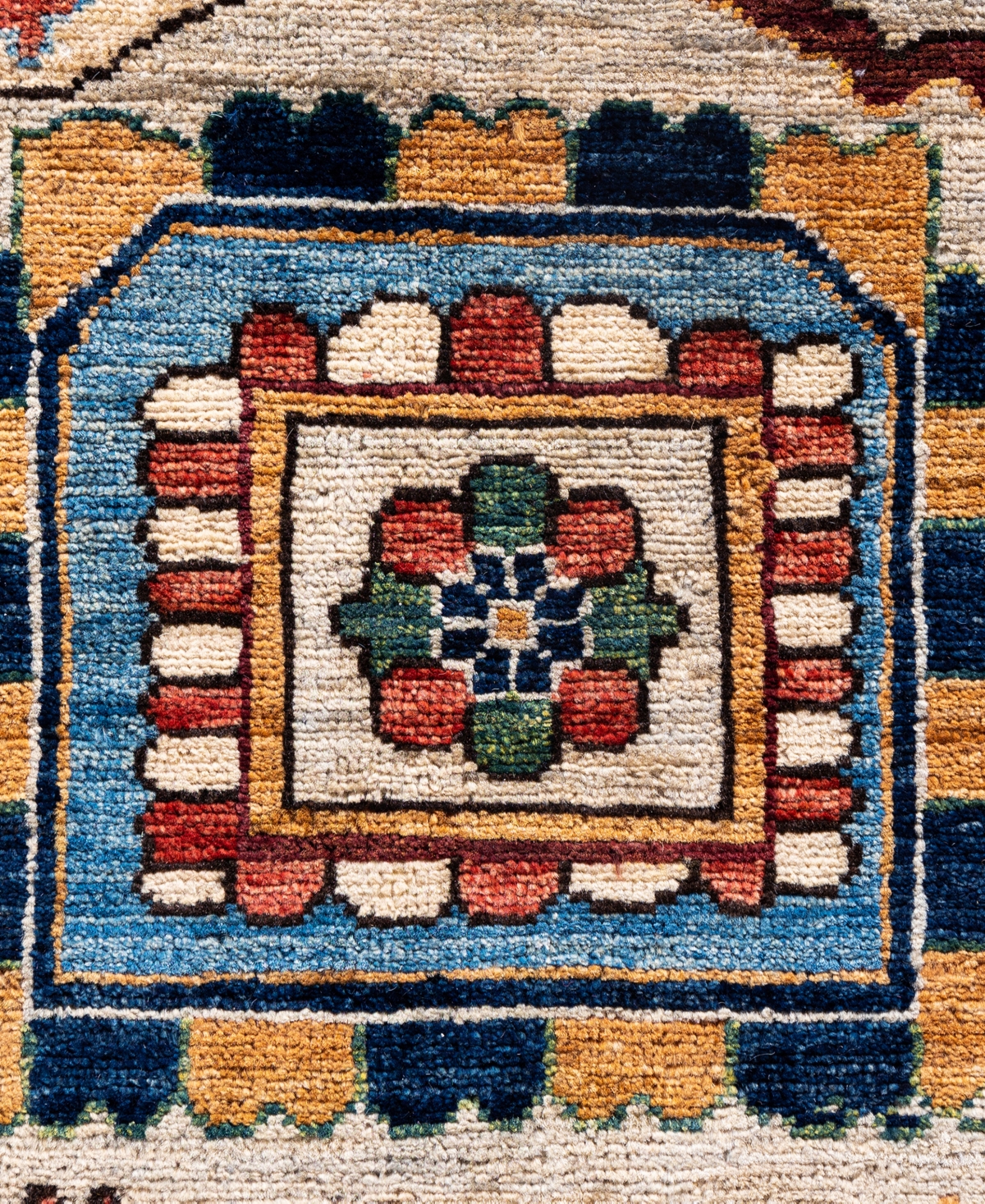 Adorn Hand Woven Rugs Serapi M0103-175 9'1"x12'1" Area Rug In White