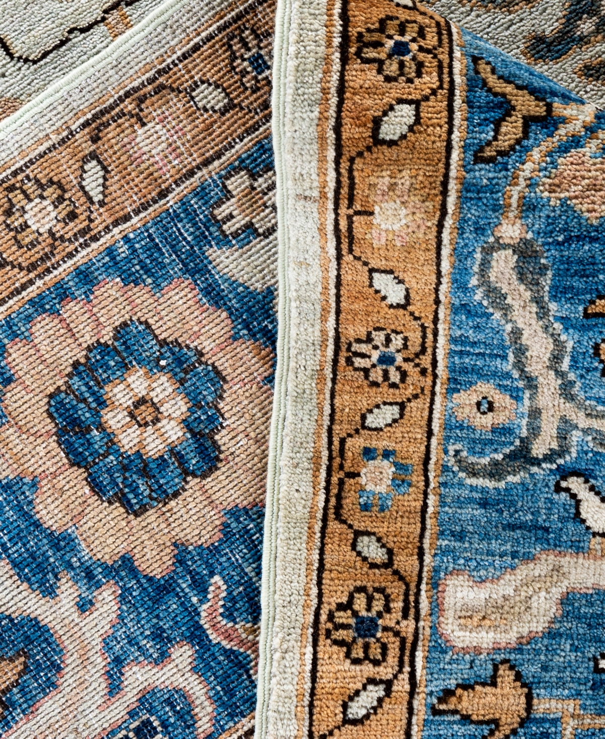 Adorn Hand Woven Rugs Serapi M0103-193 8'1"x10' Area Rug In White
