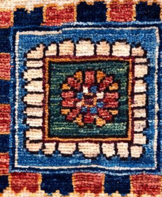 Serapi M0103-309 4'1"x5'11" Area Rug