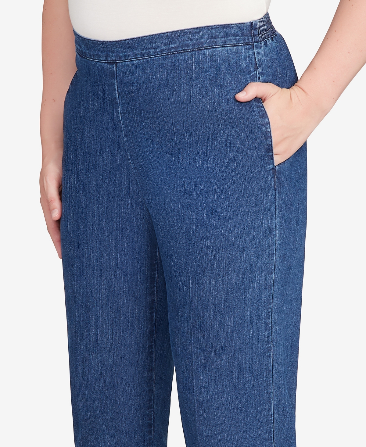 Alfred Dunner Petite Sunset Canyon All Around Elastic Short Length Denim Jeans In Blue