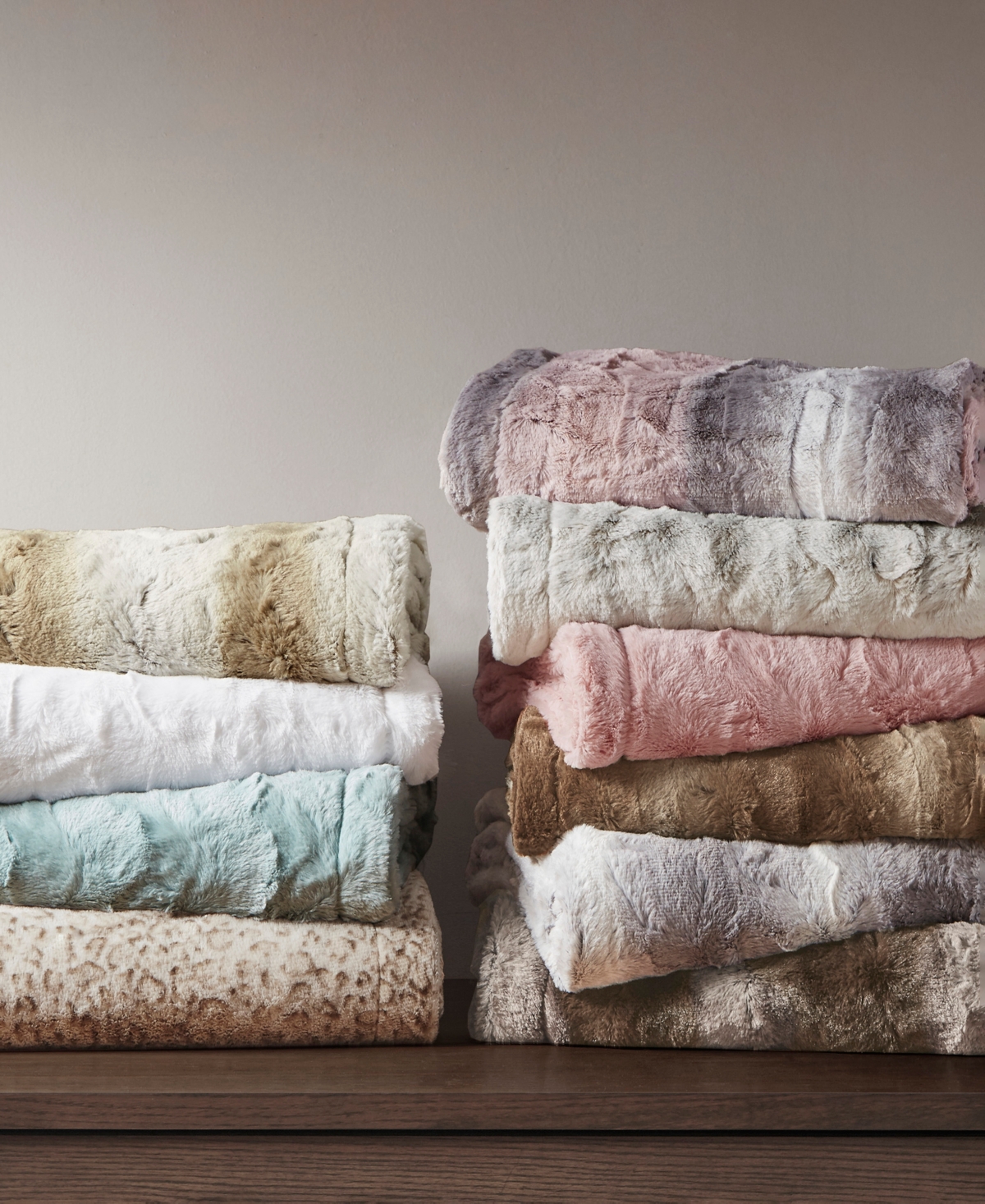 Madison Park Zuri Faux Fur Blanket