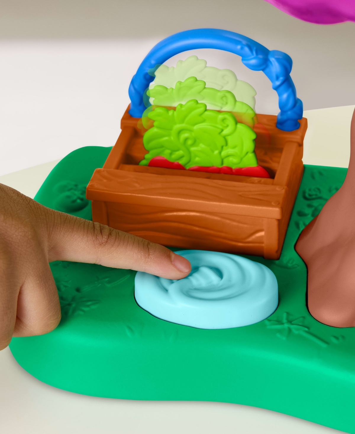 Barney 's World Treehouse Playset In Multi