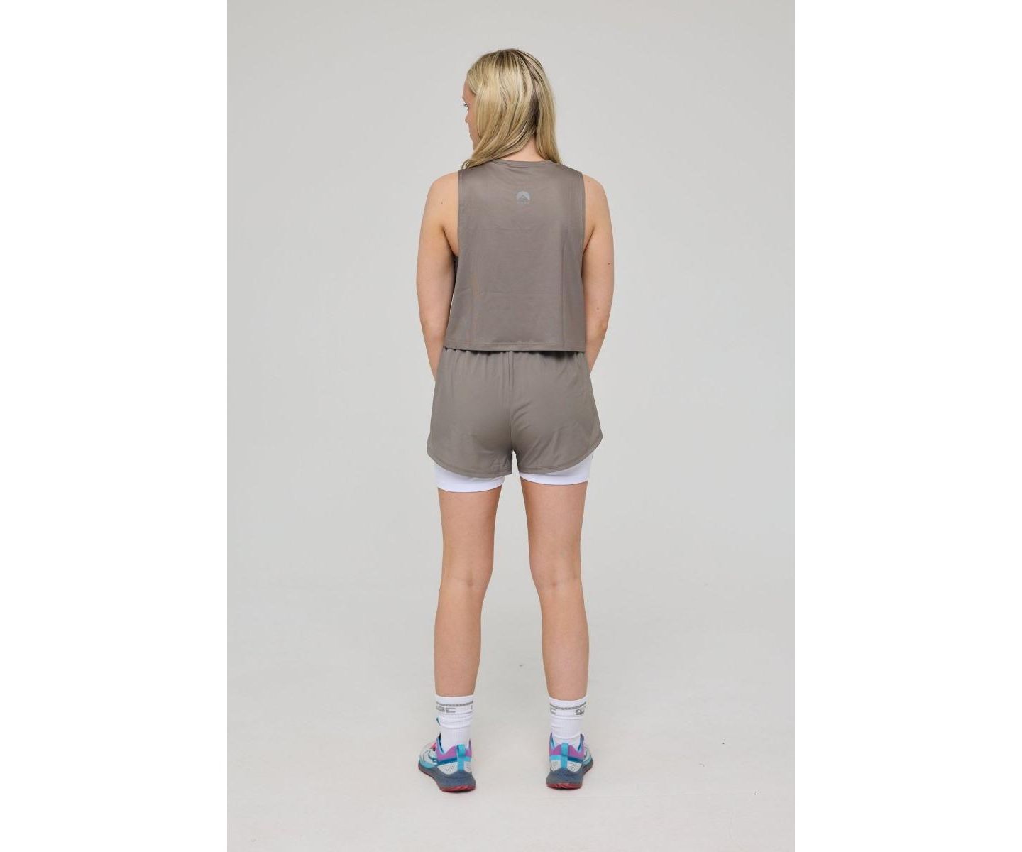 Женские шорты OOSC Elite 2 in 1 Running Shorts - Khaki, цвет: Хаки — фото 6
