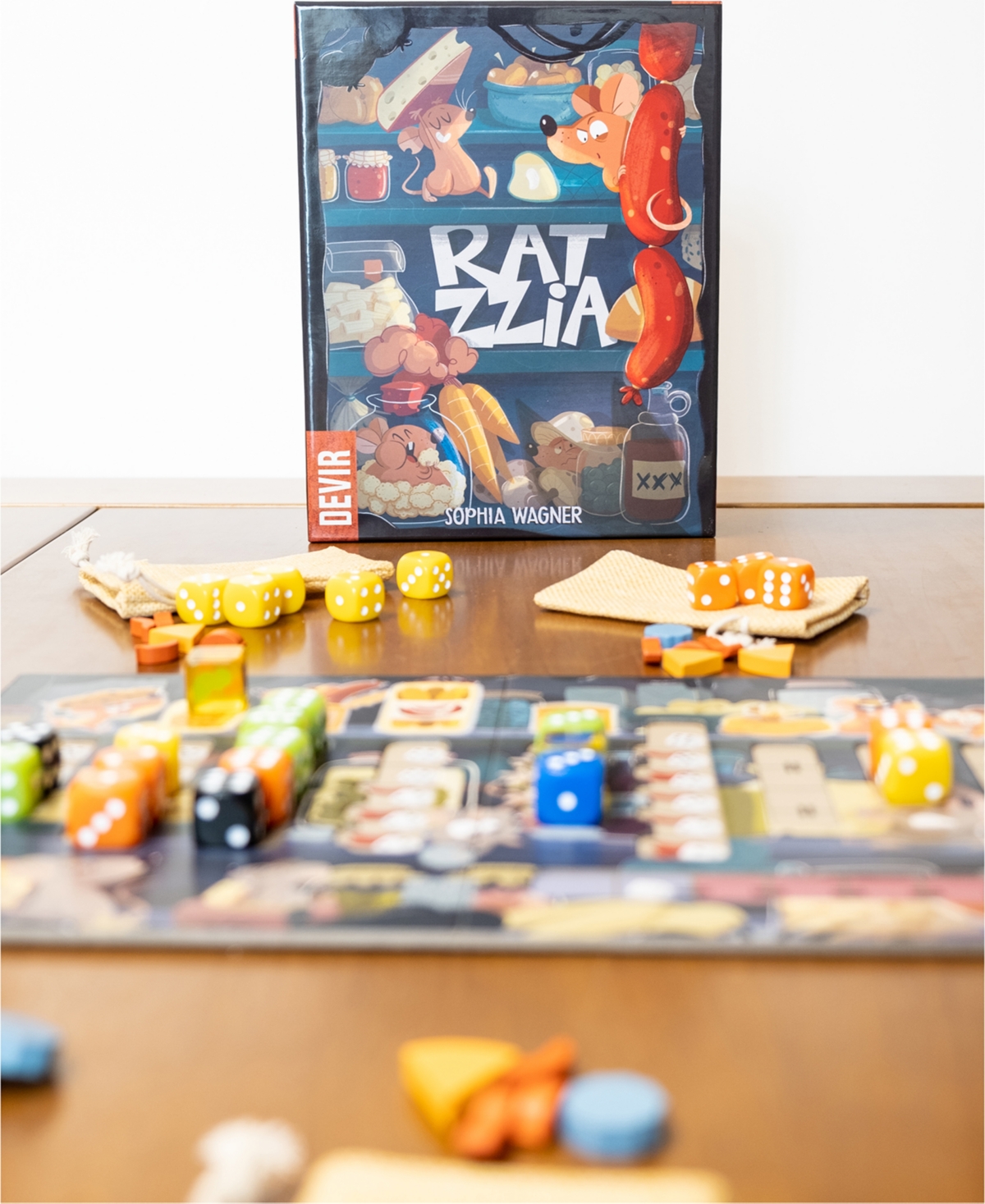 Devir Ratzzia Family Board Game In Multi