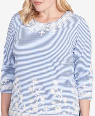 Women's Casual Vibe Embellished Striped Crew Neck Top