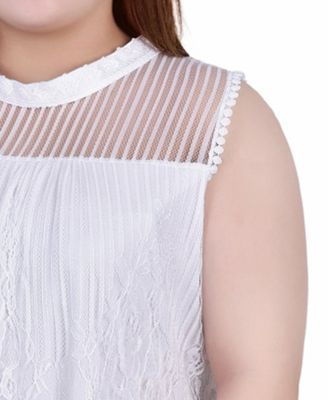 Plus Size Sleeveless Mock Neck Lace Top