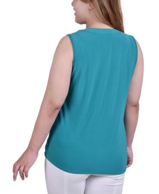 Plus Size Sleeveless Grommet Top