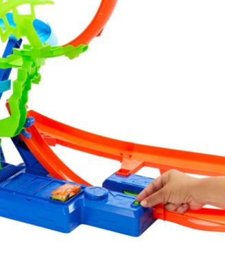 Stunt Tracks Mid-Air Crash Playset and Car