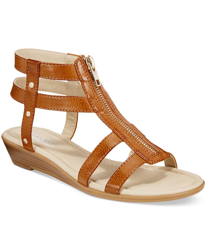 Rialto sandals store