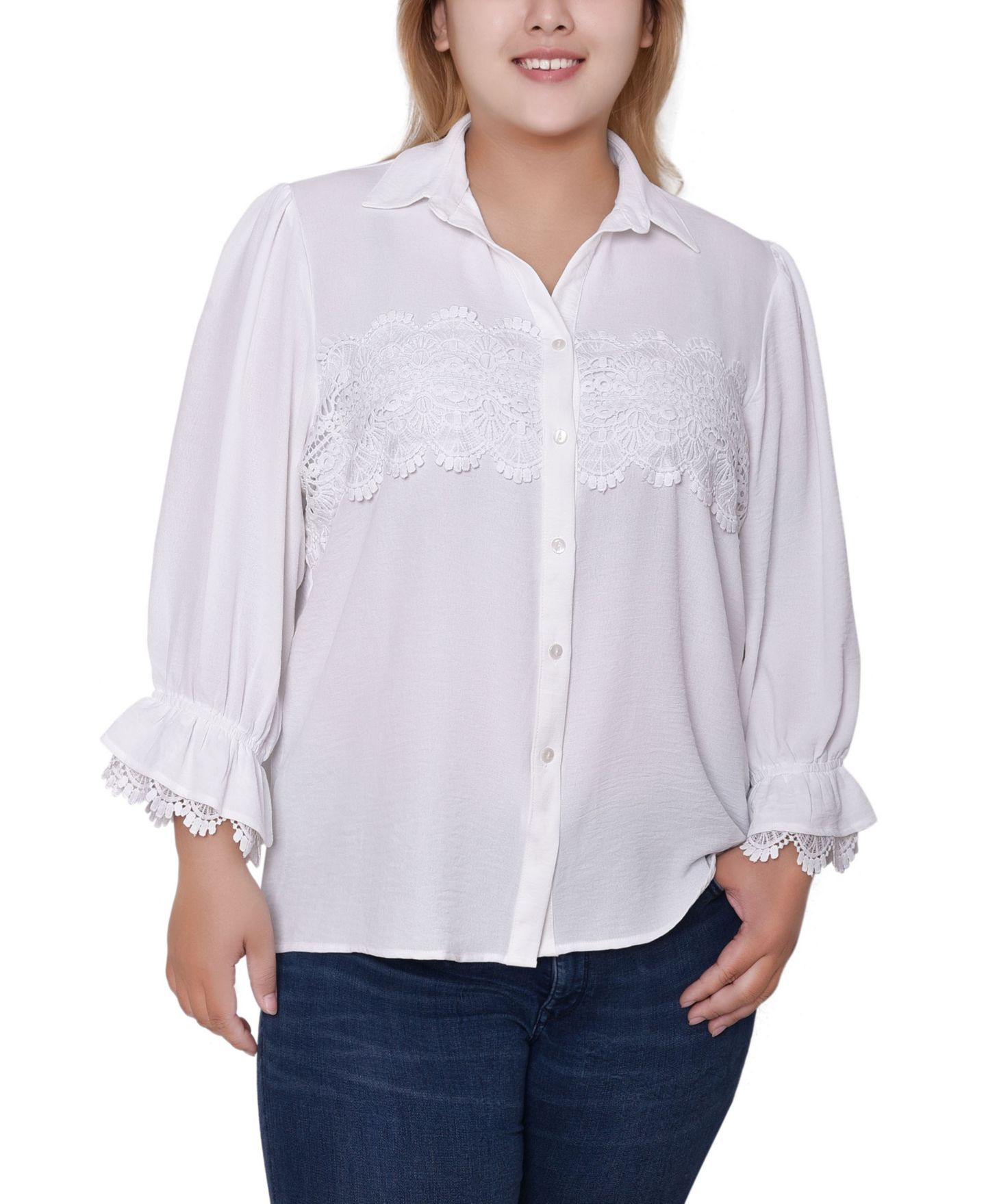 Женская блузка NY Collection Plus Size 3/4 Sleeve Blouse With Lace Details Top, цвет: Белый — фото 1
