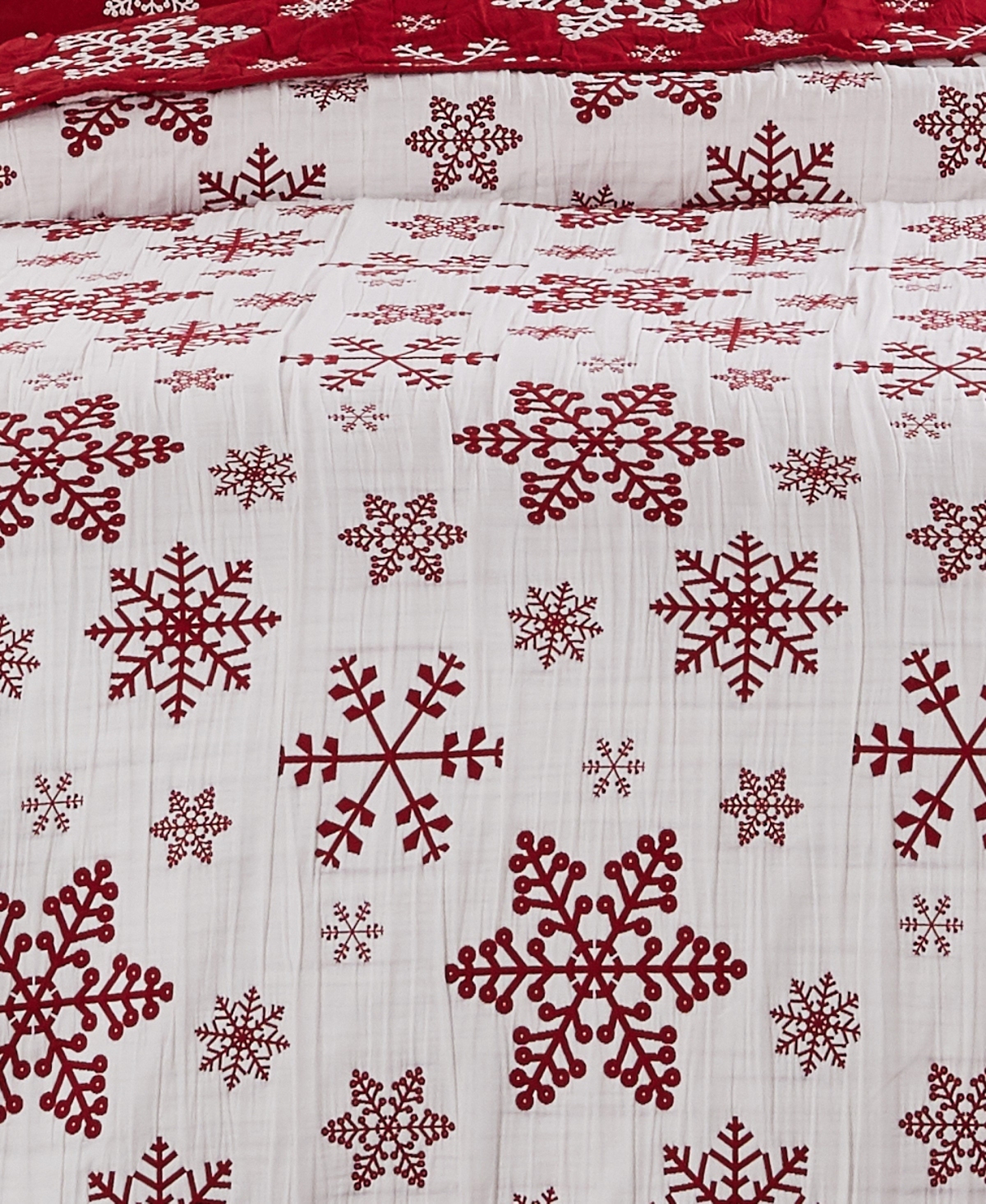 Greenland Home Fashions Snowflakes Jacquard Woven Reversible Holiday Throw, 50" X 60" In Red