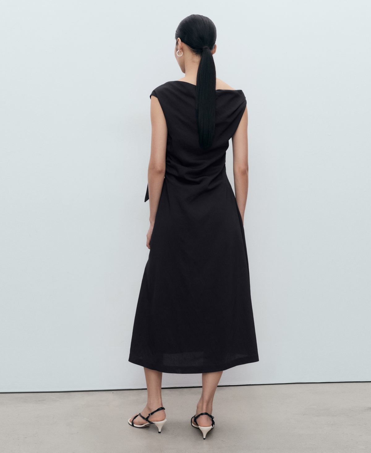 Mango Asymmetrical Knotted Dress In Black