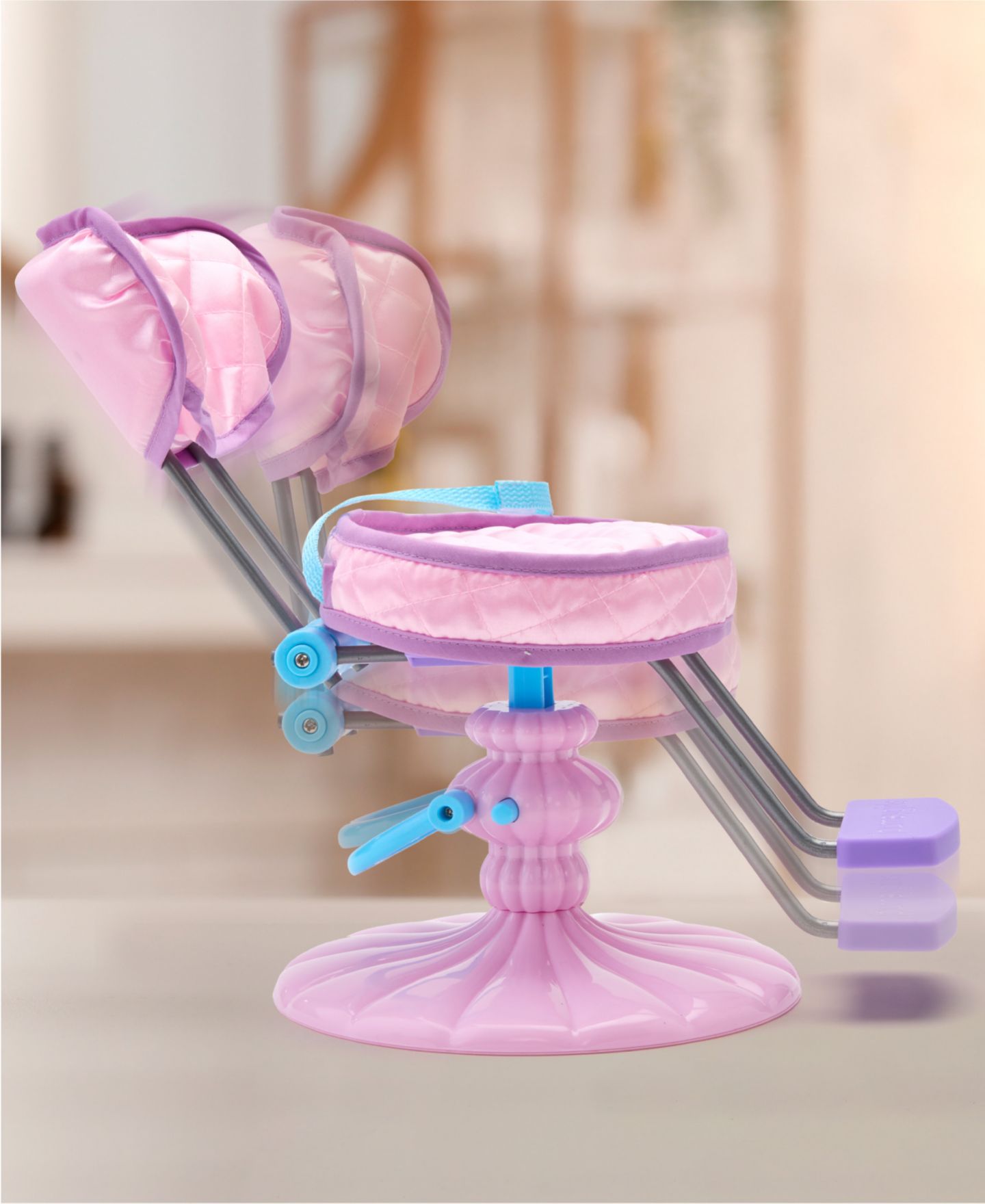 Детские куклы Journey Girls Glam Hair Salon Swiveling Chair 21-Piece Accessory Set, Ages 5+ — фото 4