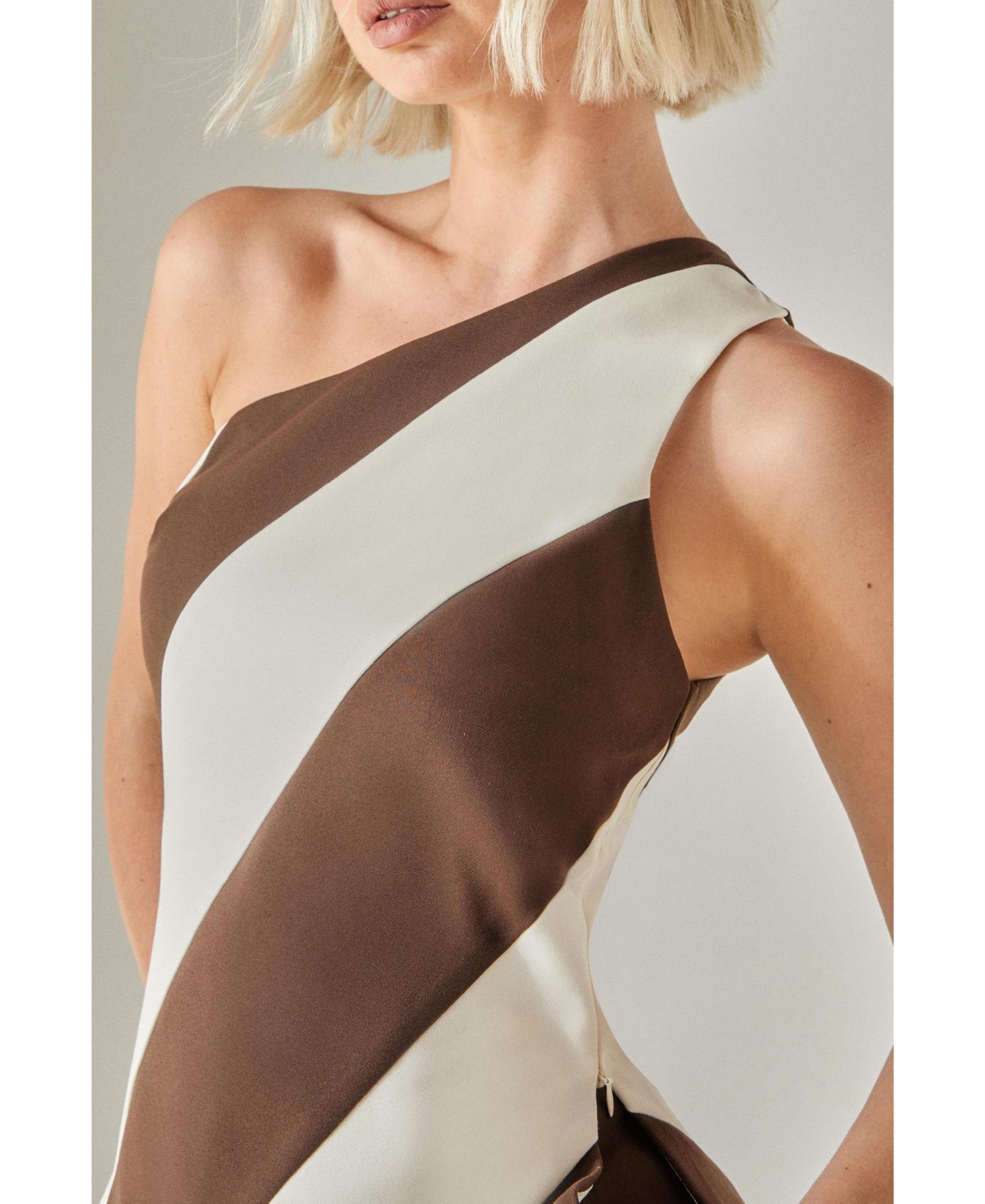 Женский топ Nasty Gal Stripe Tailored One Shoulder, цвет: Шоколадный — фото 8
