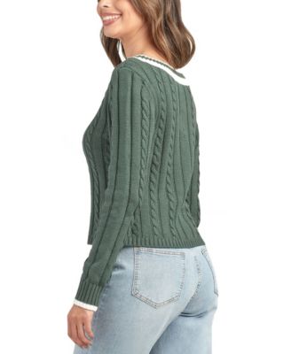 Juniors' V-Neck Long Sleeve Sweater