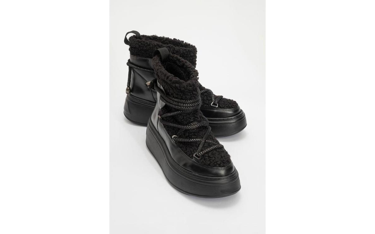 Prologue Shoes Dila Fur Lined Boot (Women)