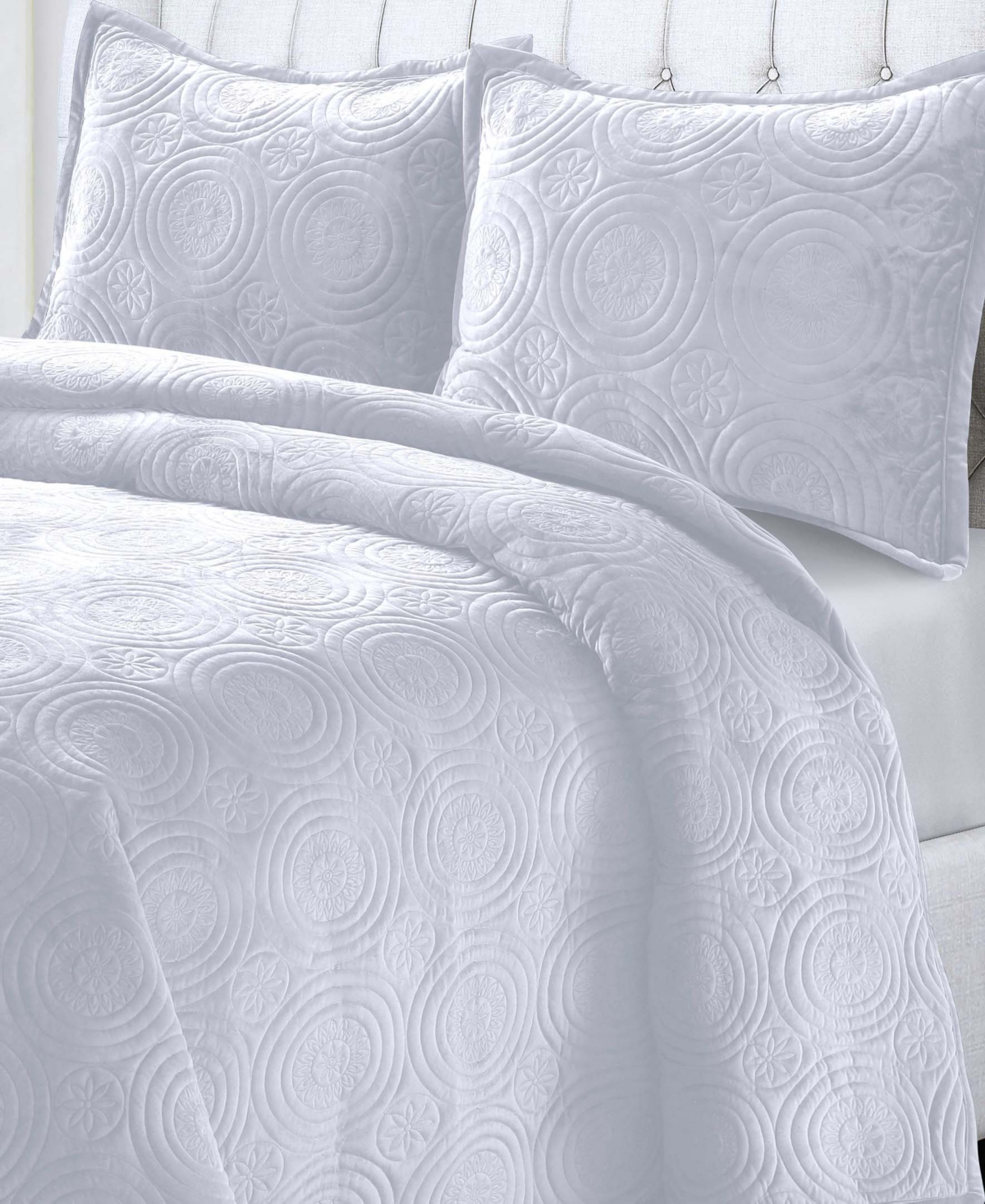 Tribeca Living Capri Medallion Velvet Oversized Solid 3 Piece Quilt Set, King In White