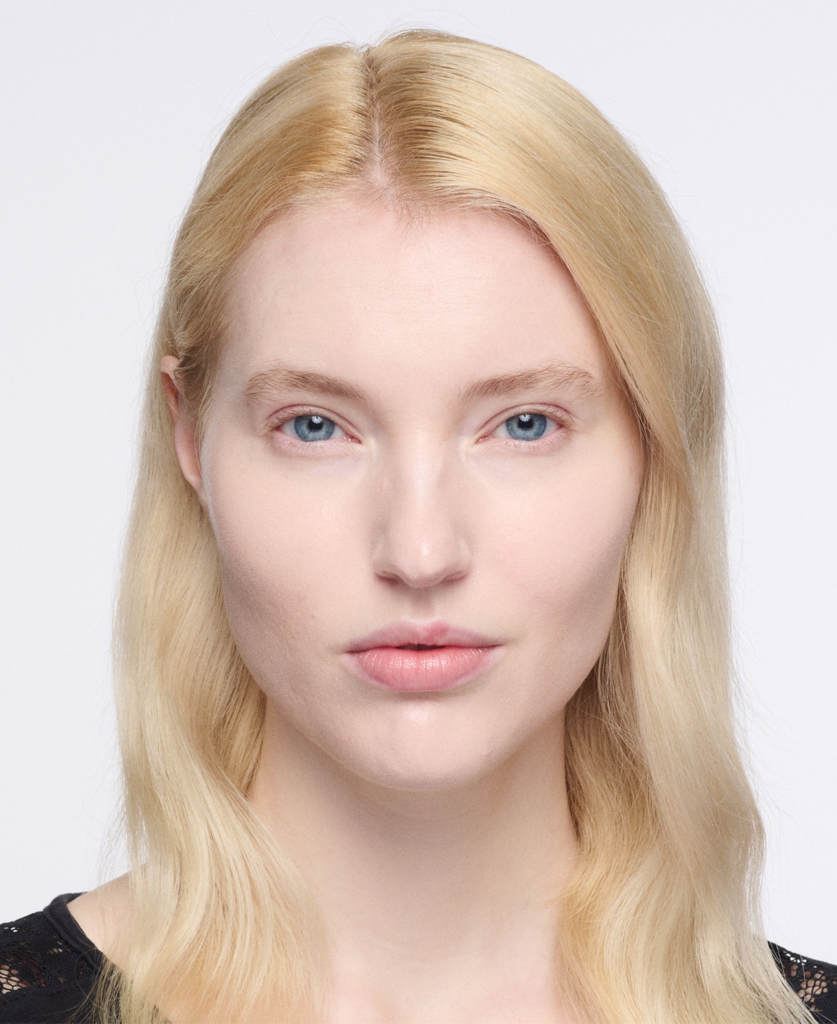 Mac Studio Radiance Serum-powered Foundation, 1-oz.
