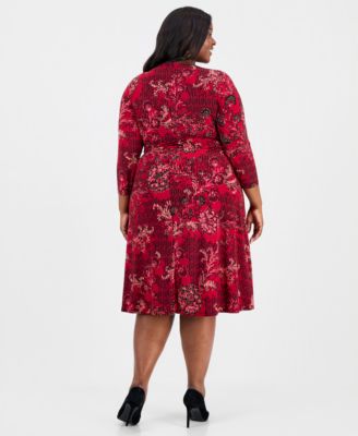 Plus Size Floral 3/4-Sleeve Fit & Flare Dress