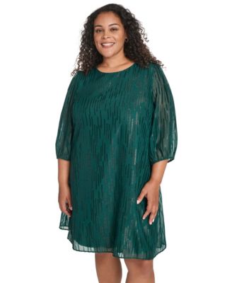 Plus Size 3/4-Sleeve Shift Dress